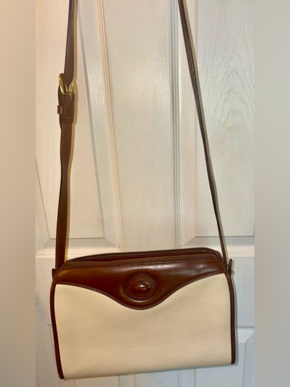 Vtg Dooney & Bourke Cream and Brown Leather Crossbody